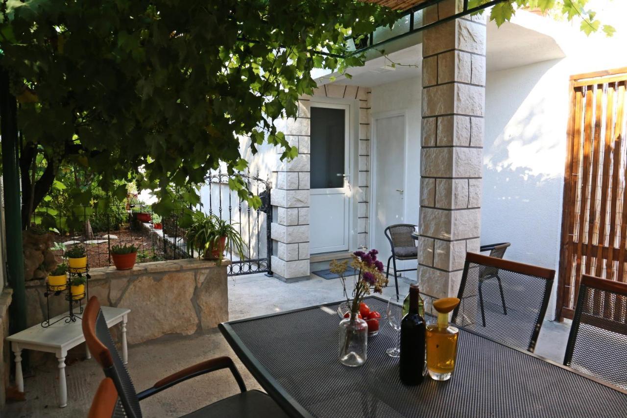 Apartment R&M Lumbarda Extérieur photo